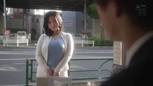 Người chồng yếu không làm lên đỉnh, vợ yêu lên mạng tìm trai trẻ phang khỏe