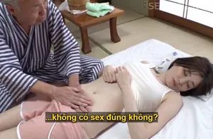Bạn gái của con trai bị đau nhức nhờ bố người chồng có nghề mát-xa mát xa và cái kết