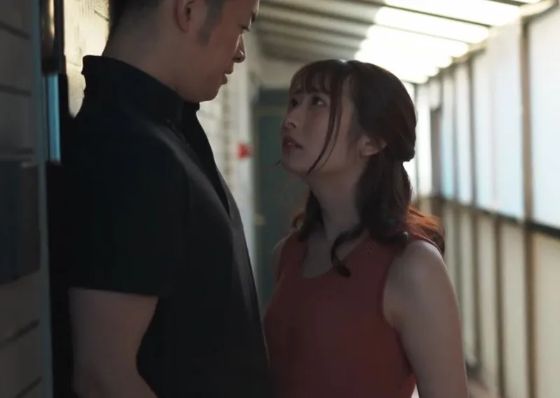 Cô vợ mang thai, tôi bị sexy bởi người vợ nhà bên thường ở nhà một mình